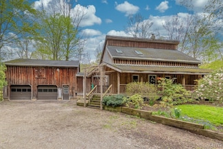 1826 Cardner Rd, New Woodstock, NY 13122