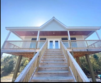 116 Cedar Ridge Ave, Bay St. Louis, MS 39520