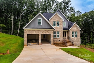 236 Mark Ryan Ln, Dallas, NC 28034