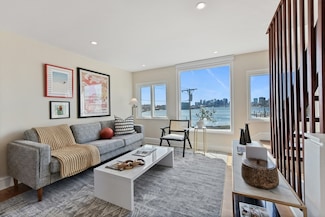 4 Ferry St, Chelsea, MA 02150