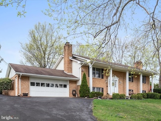 209 Sterrett Ln, Clear Brook, VA 22624