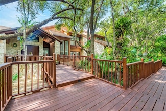 8120 SW 182nd St, Palmetto Bay, FL 33157