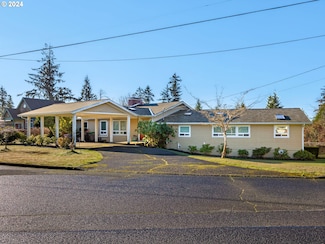 25 W Kensington Ave, Astoria, OR 97103