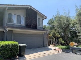 2400 N North Creek Ln, Fullerton, CA 92831