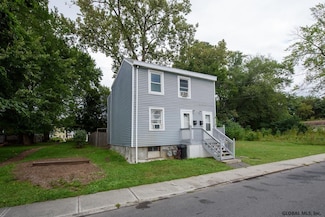 95 3rd St, Albany, NY 12210