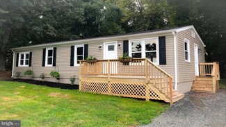 9 Castle Mountain Rd, Castleton, VA 22716