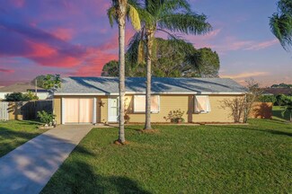2061 SW Grape Ct, Port Saint Lucie, FL 34953
