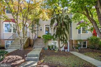 4241 Stockbridge Dr, Dumfries, VA 22025