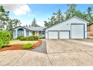 509 S 68th Place, Springfield, OR 97478