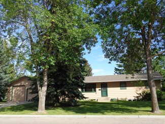 1408 N Front St, Crookston, MN 56716