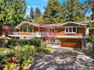 5026 84th Ave SE, Mercer Island, WA 98040
