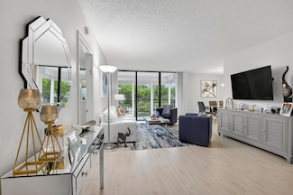 6815 Willow Wood Dr Unit 4022, Boca Raton, FL 33434