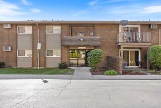2301 Beau Monde Terrace Unit 105, Lisle, IL 60532