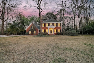 235 Scalybark Rd, Summerville, SC 29485
