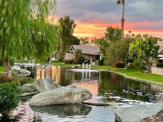 220 Green Mountain Dr, Palm Desert, CA 92211