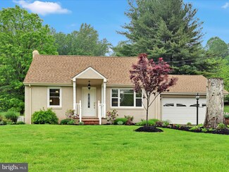 1553 Saint Peters Rd, Pottstown, PA 19465