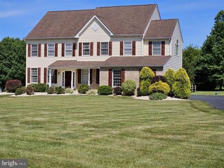 2988 Horseshoe Dr, Collegeville, PA 19426