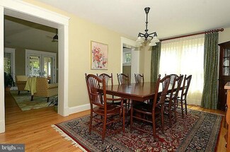 717 Putnam Place, Alexandria, VA 22302