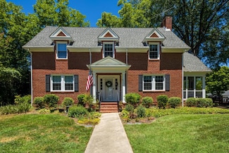 1720 Chamberlain St, South Boston, VA 24592