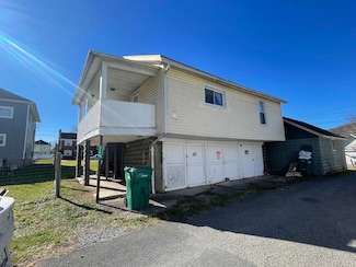 219 Fairview Ave, Clarksburg, WV 26301