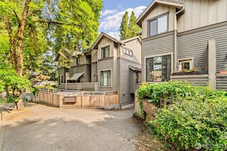 1019 NE 125th St Unit C, Seattle, WA 98125