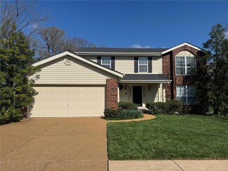 6933 Broken Oak Dr, Saint Louis, MO 63129