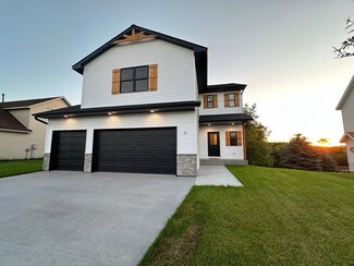 21 Windsor Wood Path, Hudson, WI 54016