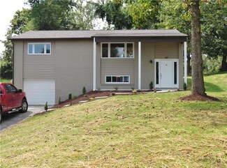 57 Blair Rd, Eighty Four, PA 15330