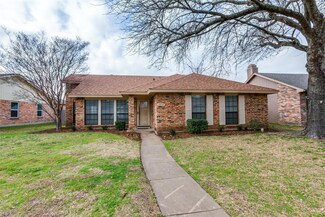 2637 Hampshire Dr, Garland, TX 75040