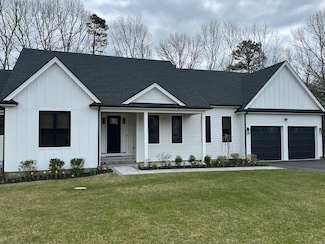 22 Casper Cir, Mashpee, MA 2649