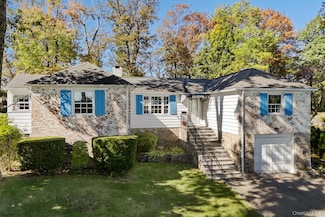 87 Rockledge Rd, Bronxville, NY 10708
