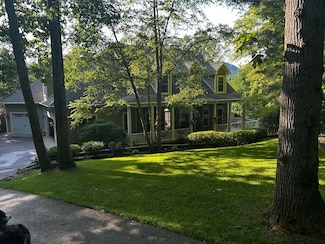 5565 Carons View Ln, Roanoke, VA 24014