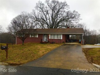 506 Pea Ridge St, Morganton, NC 28655