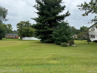 0000 Ellisia Rd, Commerce Charter Township, MI 48382