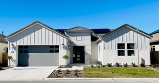 567 Heirloom Ln, Clovis, CA 93619