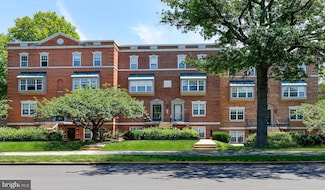 3401 38th St NW Unit 1B-R00-304, Washington, DC 20016