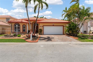 11581 SW 10th Ct, Pembroke Pines, FL 33025