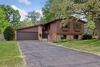 164 Wendy Ct, Saint Paul, MN 55126