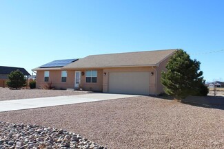451 N Hayden Dr, Pueblo, CO 81007