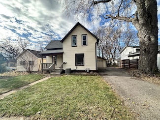 125 10th Ave SE, Rochester, MN 55904