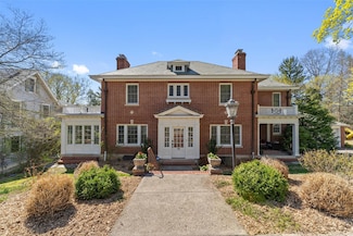 27 Calumet Ave, Hastings On Hudson, NY 10706