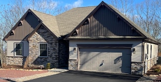 9 Tulip Tree Ln, Hazle Township, PA 18202