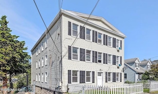 168 N Water St Unit 3L, Greenwich, CT 06830