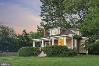 8201 Fort Hunt Rd, Alexandria, VA 22308