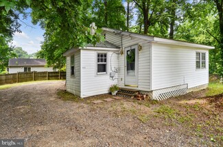 6122 6th St, Chesapeake Beach, MD 20732