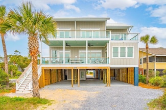 220 W Arctic Ave, Folly Beach, SC 29439