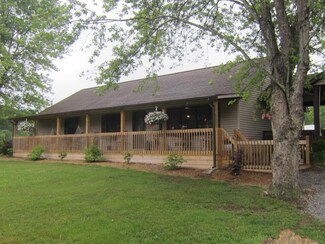 1647 Howardsville Turnpike, Stuarts Draft, VA 24477