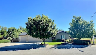 3331 Glenrock Way, Redding, CA 96001