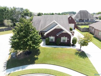 25865 Apple Orchard Ln, Athens, AL 35613
