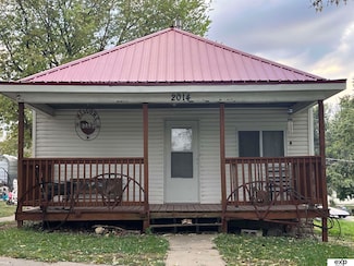 2014 L St, Auburn, NE 68305